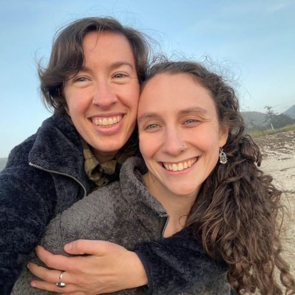 Meet your Posher, Ana - Picture 1 of 1